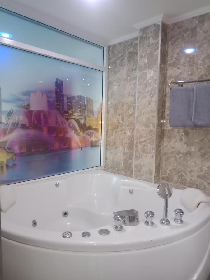 Titanic Residence-5 Minutes Walk To Walking Street 芭達亞 外观 照片