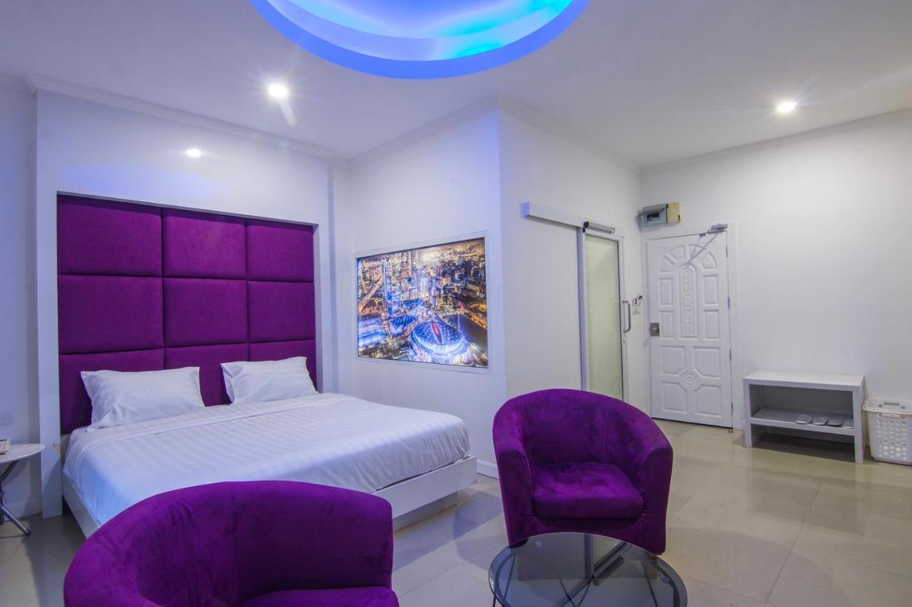 Titanic Residence-5 Minutes Walk To Walking Street 芭達亞 外观 照片