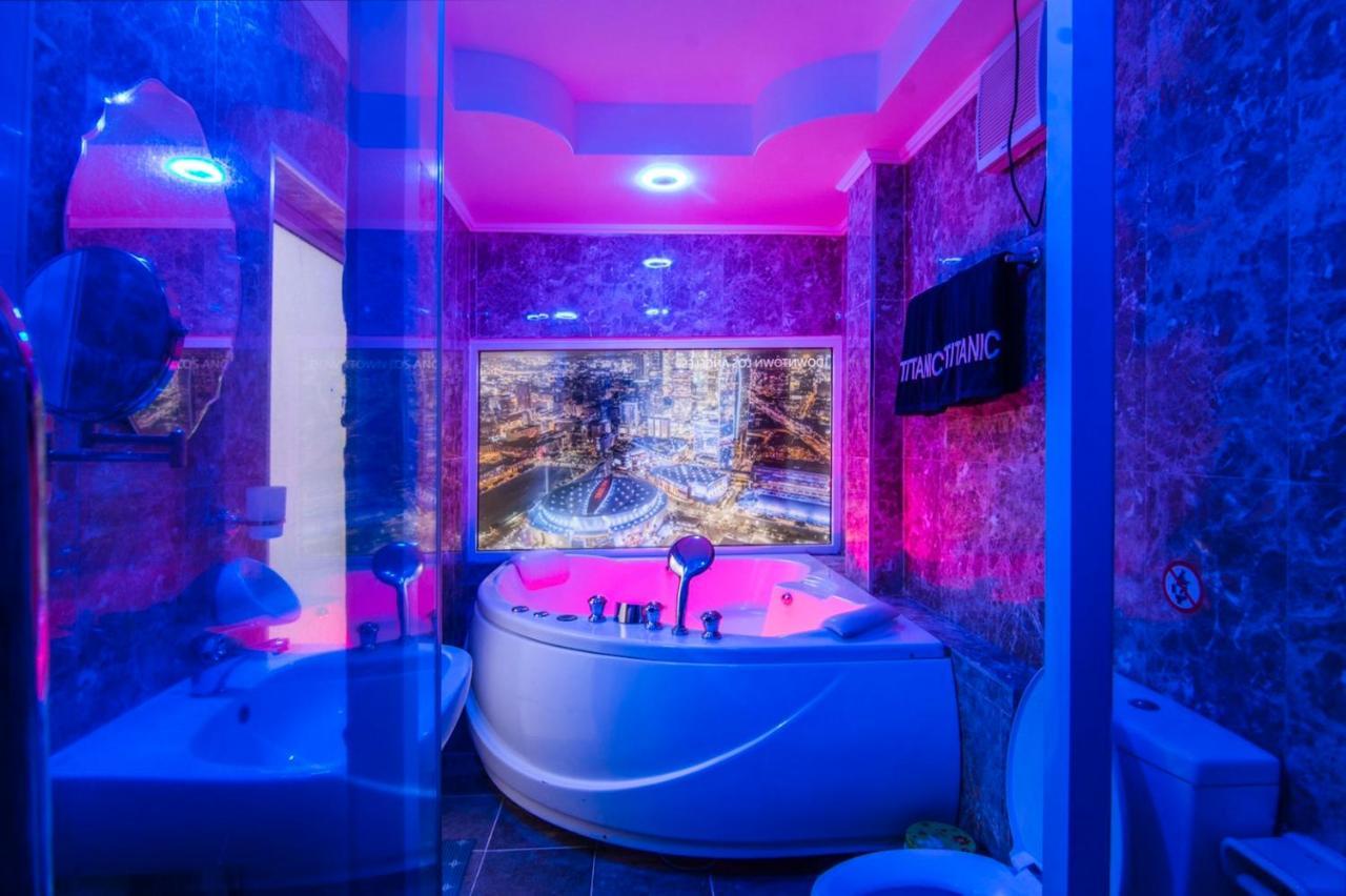 Titanic Residence-5 Minutes Walk To Walking Street 芭達亞 外观 照片